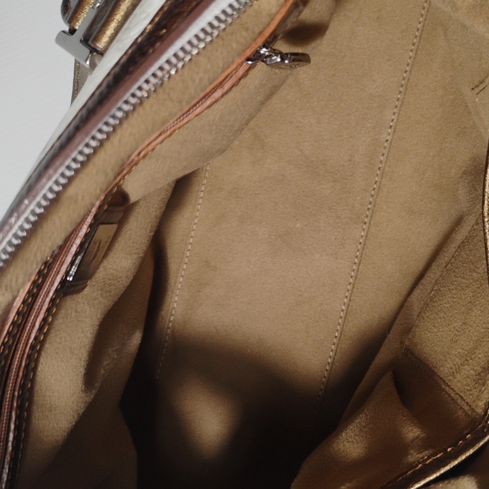 MCM White and Gold Handbag - Picture 9 of 9